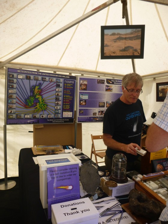 Even rooocckkks from spaaaaaaceeee!